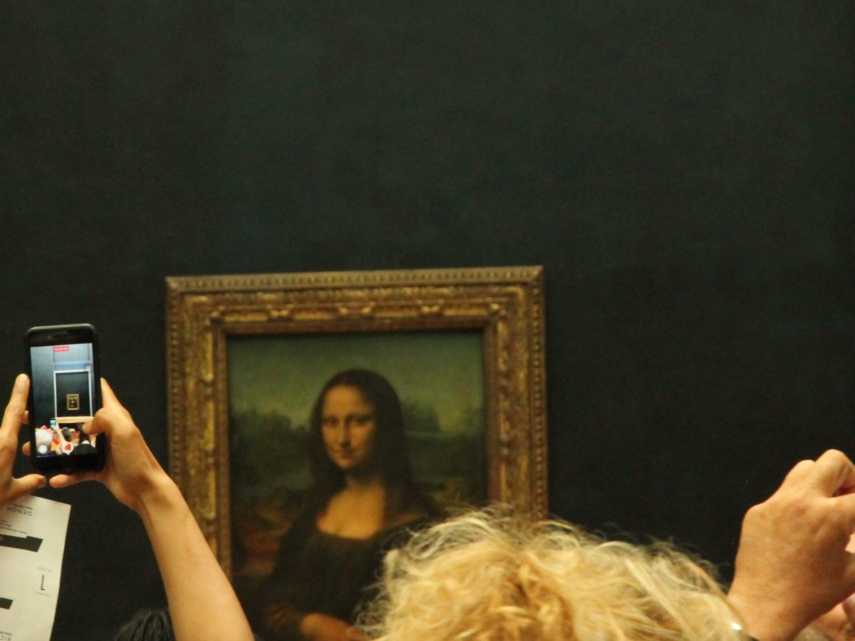 It’s Time to Observe Art With Our Eyes, Not Our Cameras.